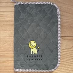 BARNEYS NEW YORK 母子手帳ケース カーキ Sサイズのサムネイル