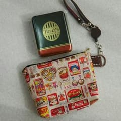 未開封キャンディー缶付き★ペコちゃんハンドメイドポーチのサムネイル