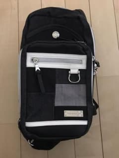 TAKEO KIKUCHI ボディバッグのサムネイル