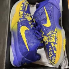 sotttl様専用　Nike Kobe5 紫/黄色 27.5cmのサムネイル