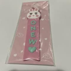ONEW 名札 キーホルダー ピンクのサムネイル
