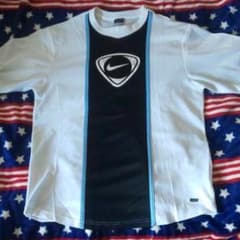 ナイキサッカーシャツのサムネイル