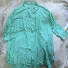 AZUL by moussy とろみシャツ☆のサムネイル