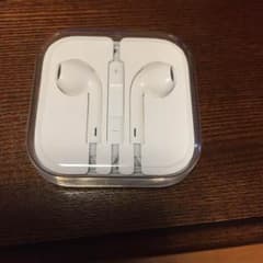 iPhoneイヤホン正規品‼️値下げのサムネイル