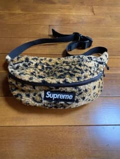 Supreme レオパード柄 ボディバッグ - メルカリ