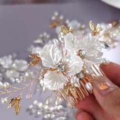 【期間限定値下げ】結婚式　ウェディング ヘッドドレス ヘアピン 3点セットのサムネイル