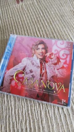 お値下げ♥️宝塚歌劇花組公演・実況 祝祭喜歌劇「CASANOVA」のサムネイル