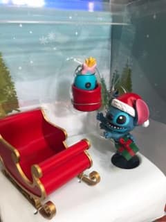 スティッチ様専用　スティッチ  フィギュア クリスマスのサムネイル