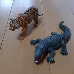トラ　ワニ　フィギュア（ハード）のサムネイル