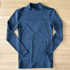お値下げ⭐︎アンダーアーマー⭐︎メンズ　ハイネックインナー　Mのサムネイル