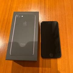 iPhone 7 Jet Black 128 GB docomo 明日まで販売のサムネイル