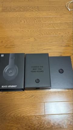 Beats Studio3 ワイヤレスヘッドホンのサムネイル