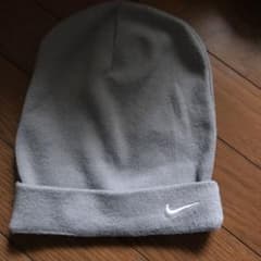 NIKE ナイキ ニット帽　若干毛玉ありのサムネイル