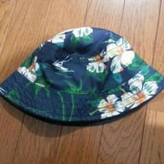 バケットハットのサムネイル