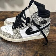つ*ん様 Nike Air Jordan 1 ハイOG ホワイトセメント/サファのサムネイル