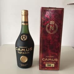 CAMUS ナポレオン 700ml 箱のサムネイル
