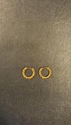 ツイストデザイン フープピアス ゴールドカラーのサムネイル