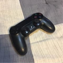 PS4 sony純正コントローラーのサムネイル