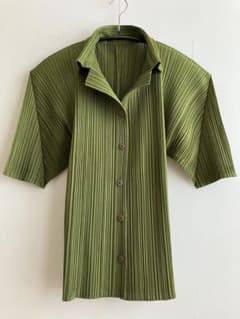 ISSEY MIYAKE PLEATS PLEASE トップス 半袖 ブラウス - メルカリ