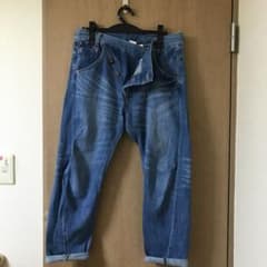 ニコアンドのデニムパンツのサムネイル