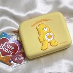 【イエロー】TAITO限定 ケアベア™️ シリコンポーチ