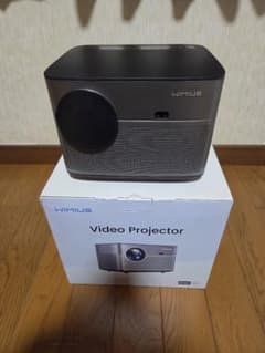 WIMIUS P64 プロジェクター 本体 - メルカリ