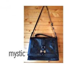 mystic カバンのサムネイル