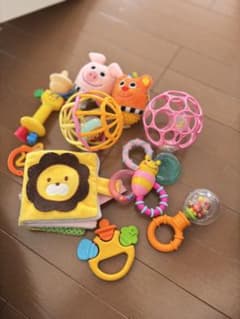 赤ちゃんおもちゃ　まとめ売り　sassy アンパンマン　オーボール　0歳　一歳のサムネイル