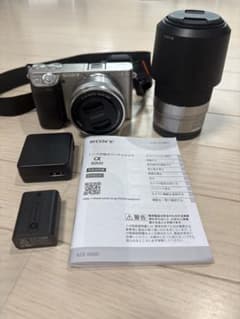 SONY ミラーレス一眼α6000 ダブルズームレンズキット シルバー - メルカリ