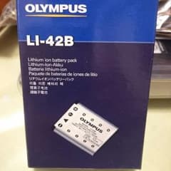 あや☆様専用【 新品未使用】オリンパス リチウムイオンバッテリーのサムネイル