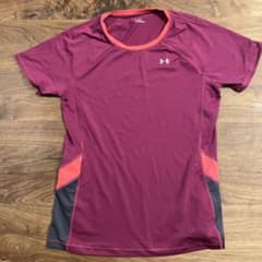 UNDER ARMOUR アンダーアーマー Tシャツのサムネイル