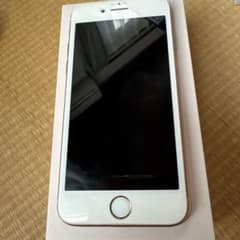 【12/22 17:15まで500円引】Apple iPhone 8 ゴールドのサムネイル