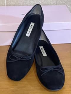 56. 【美品】DIANA フラットシューズ　スエード