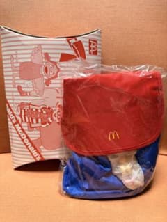 T*E様 【新品未使用】マクドナルド　ミニリュックのサムネイル