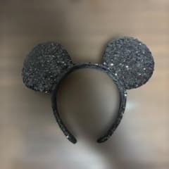 ディズニー カチューシャ 黒スパンコール 美品 1回使用のサムネイル