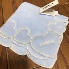 フルラ　ハート　タオルハンカチ　新品未使用のサムネイル