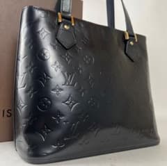LOUIS VUITTON バッグ【LM0050】のサムネイル