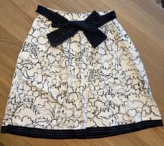 フラワープリント フレアスカート リボン付きのサムネイル