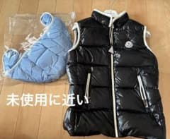 MONCLER ダウンベストSブラック フード付き 大人も子供も 未使用に近い
