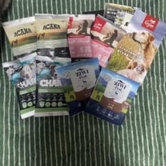 ドッグフード　ドライフードサンプル　未開封のサムネイル
