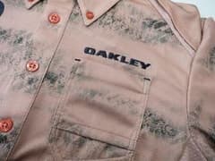 オークリー　メンズシャツ　新品　値下げのサムネイル
