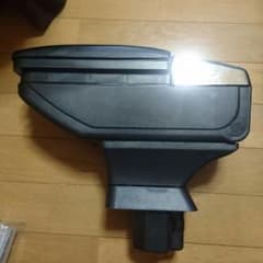 (専用) スイフト用 アームレストのサムネイル