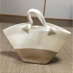 カテリーナベルティーニのカバンのサムネイル
