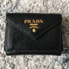 PRADA プラダ 三つ折り財布のサムネイル