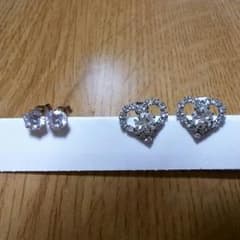 ダイヤ風ピアス耳に挿す所k18ハートピアス。1カラット指輪9号全てイミテーションのサムネイル