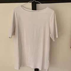 ユニクロ Tシャツ カットソーのサムネイル