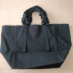 LUDLOW　フリルハンドル キャンバストートバッグ ブラックのサムネイル
