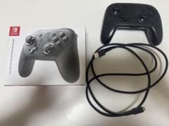 【箱付き】Nintendo Switch Pro Controller ブラックのサムネイル