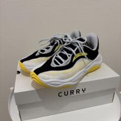 CURRY バスケットボールシューズ ブラック/ホワイト/イエロー - メルカリ