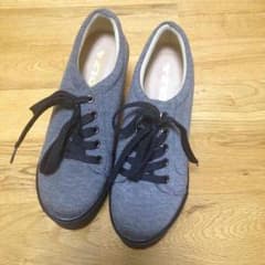 厚底ヒール スニーカーのサムネイル